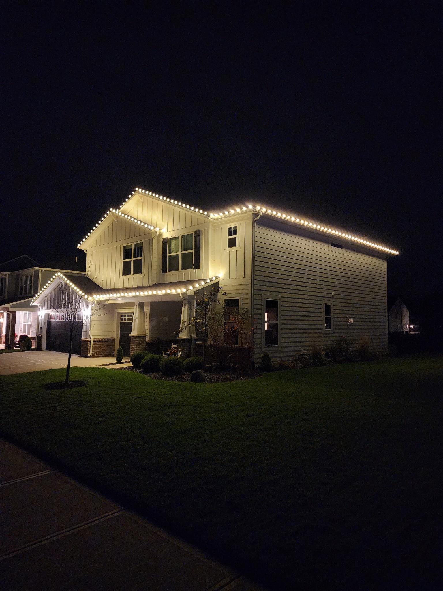 Professional Christmas light installation in Indianapolis